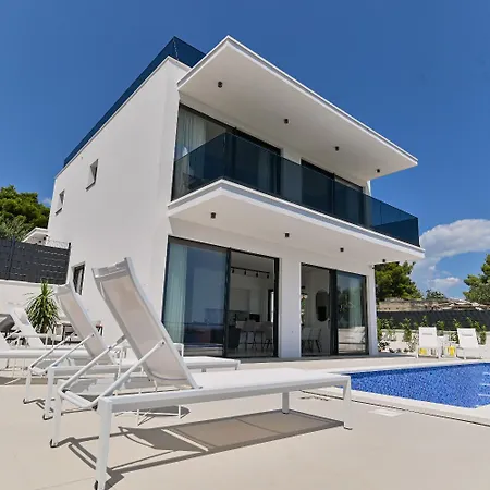 Maca - Pool An View Holiday home *