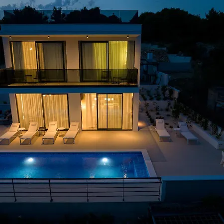 Holiday home Maca - Pool An View *