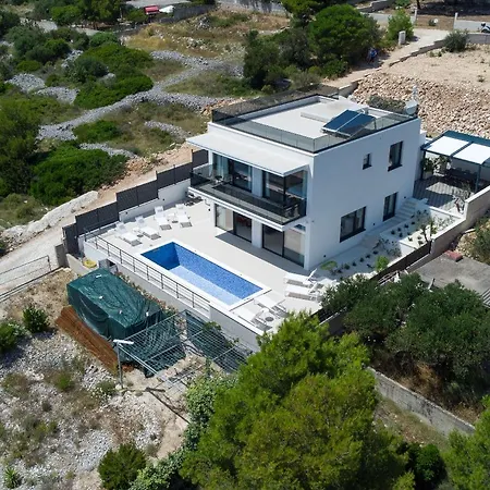 Holiday home Maca - Pool An View